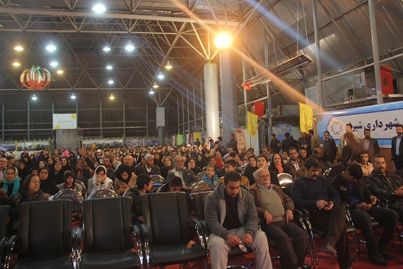 به مناسبت سی و هفتمین سالگرد پیروزی انقلاب مراسم جشنی در شمال غرب شیراز برگزار شد.