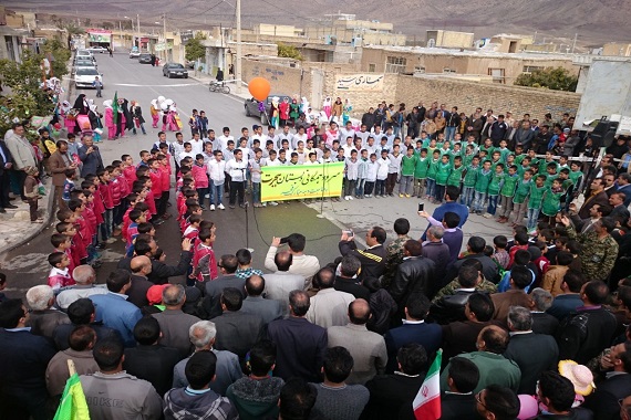 حضور حماسی مردم آباده طشک در یوم الله 22 بهمن