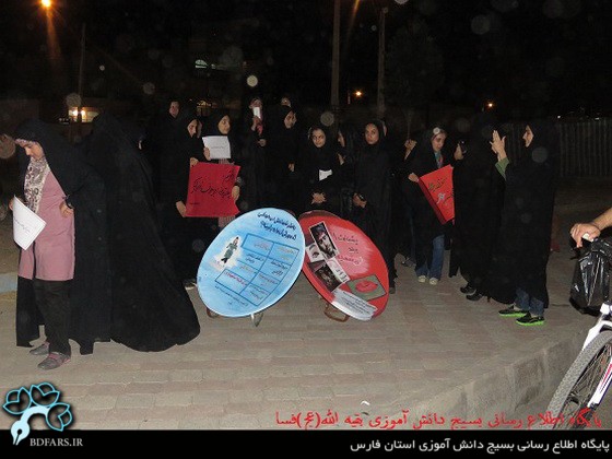 برپایی نمایشگاه خیابانی به مناسبت روز حجاب وعفاف