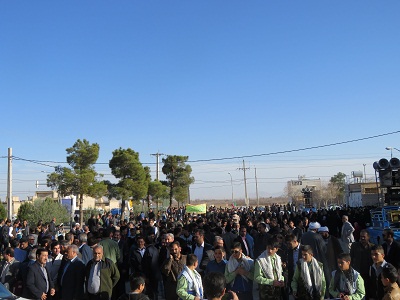 مراسم راهپیمایی از دفتر امام جمعه شهرستان تا سالن حافظ دانشگاه پیام نور برگزار گردید.