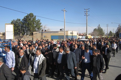 مراسم راهپیمایی از دفتر امام جمعه شهرستان تا سالن حافظ دانشگاه پیام نور برگزار گردید.