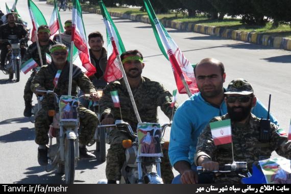 رژه موتوری در شهر مهر برگزار شد.