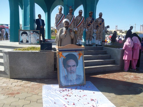مراسم با شکوه دهه فجر- ورود حضرت امام خمینی (ره) در شهرستان خنج