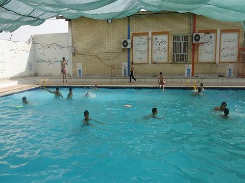 برگزاری کلاس آموزش شنا برای بسیجیان جوانه های صالحین
