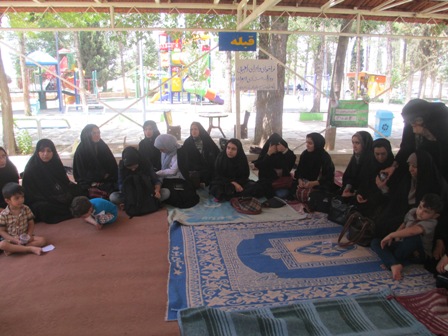 فراخوانی و راهپیمایی روزانه خواهران بسیجی در سروستان