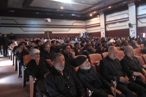 همایش امر به معروف و نهی از منکر در سالن حافظ دانشگاه پیام نور برگزار گردید.
