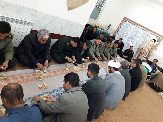 برگزاری مراسم زیارت عاشوراء با حضور کارکنان سپاه ناحیه فسا