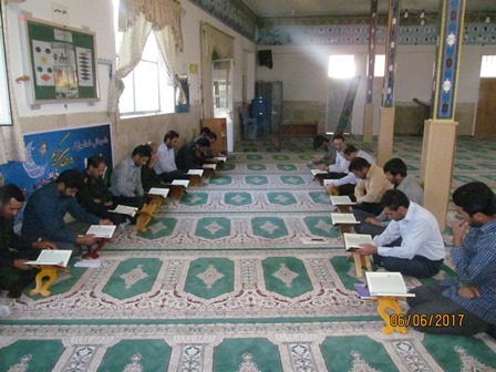 برگزاری محافل انس با قرآن در ایام ماه مبارک رمضان در ناحیه خرم بید