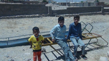 خدمت‌رسانی گروه جهادی شهید خوشنود در مناطق محروم سروستان