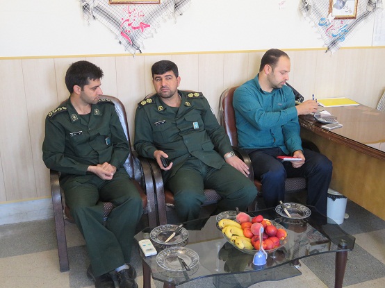 دیدار صمیمی فرمانده سپاه ناحیه فسا با فرمانده و رئیس کمیته پشتیبانی بسیج دانش آموزی بقیه الله(عج)فسا