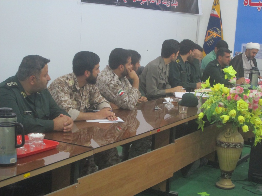 جلسات هم اندیشی کارکنان سپاه ناحیه خنج به همت آموزش پایور