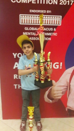افتخار آفرینی دانش آموزی بسیجی شیرازی در مسابقات بین المللی یوسی مس مالزی
