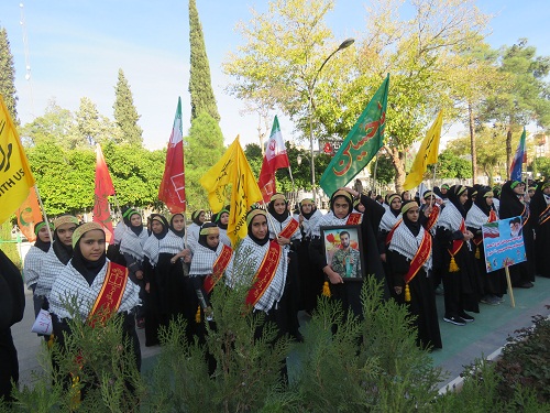 حضور با شکوه دانش آموزان بسیجی حوزه 4 محدثه در مراسم 5 آذر روز بسیج مستضعفین
