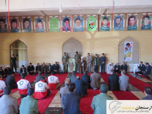 شروع برنامه های دهه فجر در ارسنجان با مراسم نمادین استقبال از امام خمینی(ره)