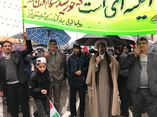 حضور بسیجیان پایگاه های ادارات در راهپیمایی 22 بهمن