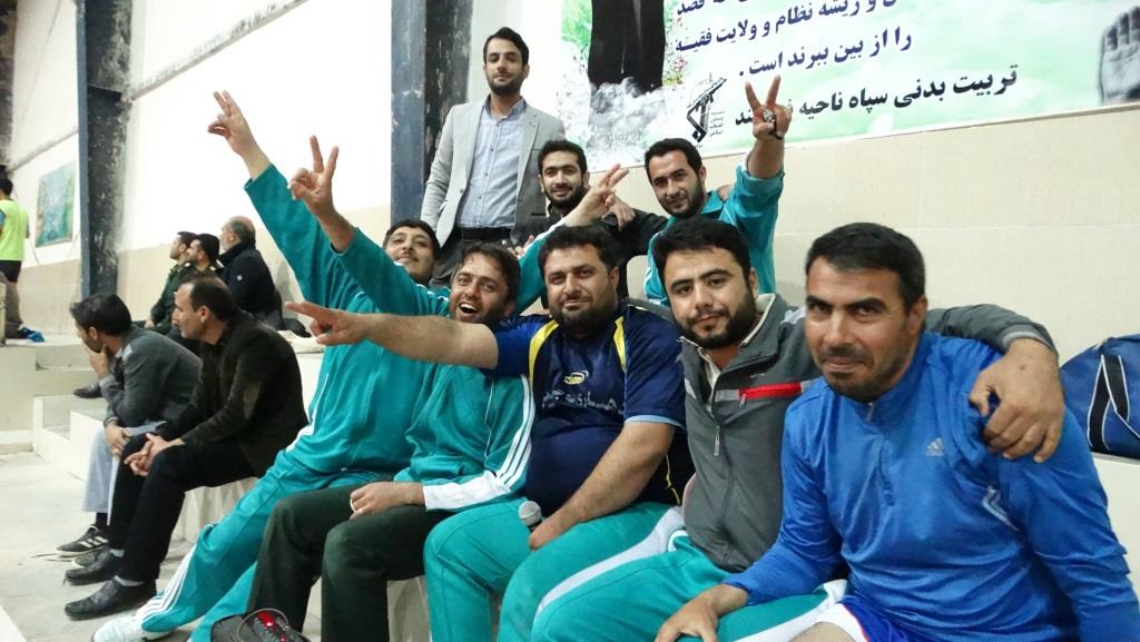 مسابقه فوتسال دوستانه شهرداری و سپاه فراشبند