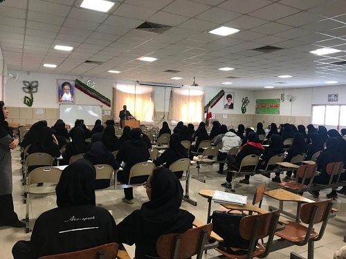 برگزاری نشست روشنگری دانش آموزان رأی اولی در آستانه انتخابات مجلس شورای اسلامی شهر