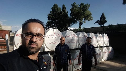 ارسال تعداد 15 عدد منبع آب 1000 لیتری به مناطق سیل زده خوزستان