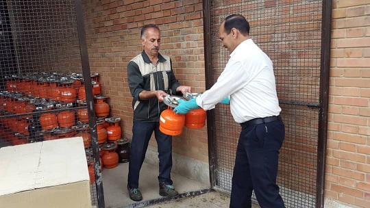 ارسال تعداد 15 عدد منبع آب 1000 لیتری به مناطق سیل زده خوزستان