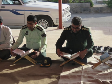همزمان با ایام ماه مبارک رمضان اولین  محفل انس با قران کارکنان سپاه سروستان اجرا شد.