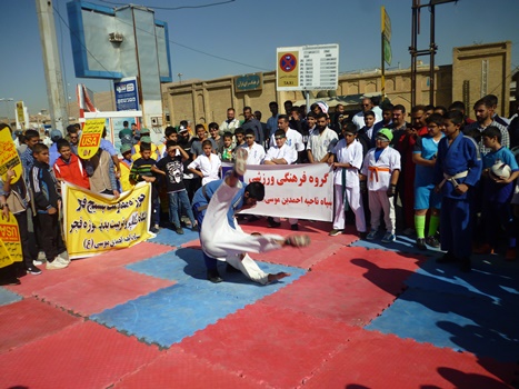 حضور ورزشکاران بسیجی ناحیه احمد بن موسی(ع) در راهپیمایی 13 آبان