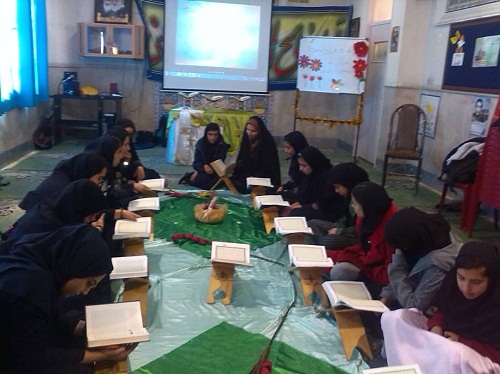کلاس های روخوانی و روانخوانی قرآن کریم در مدارس شهید بهنام محمدی بسیج دانش آموزی 4 محدثه