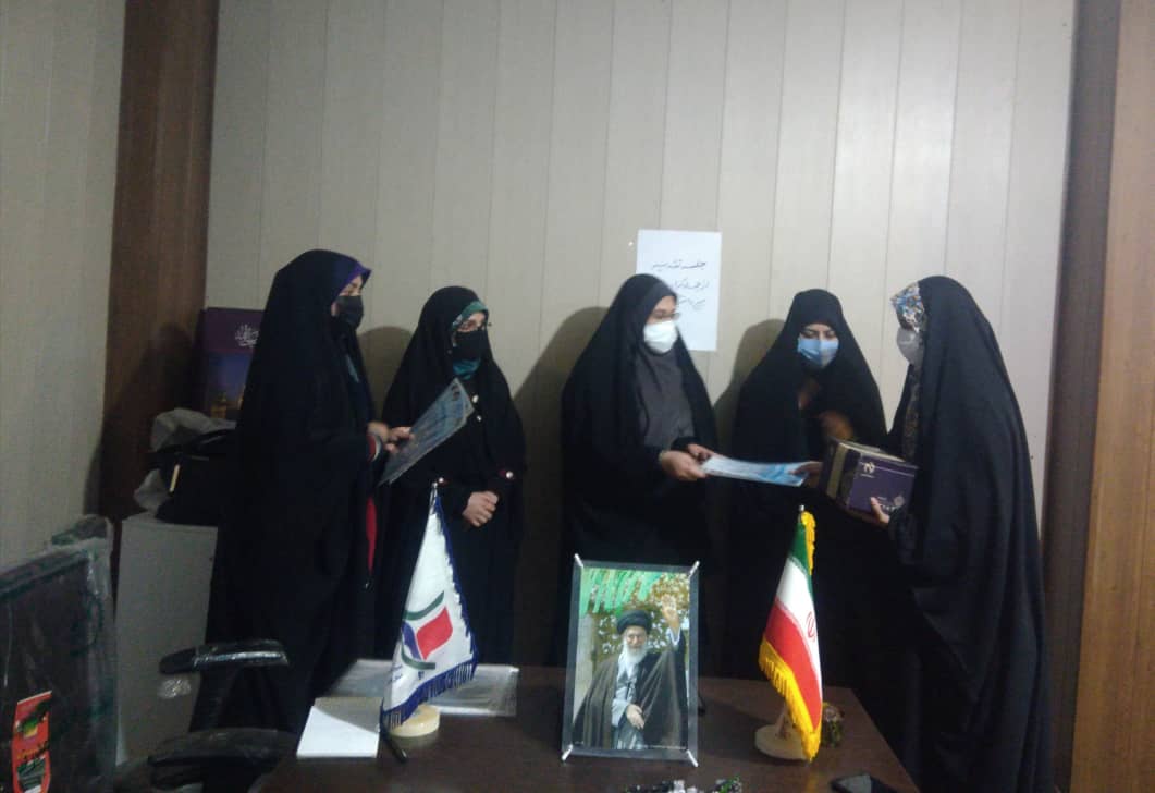 از خواهران جهادگر فعال دانشگاه های فارس تقدیر شد