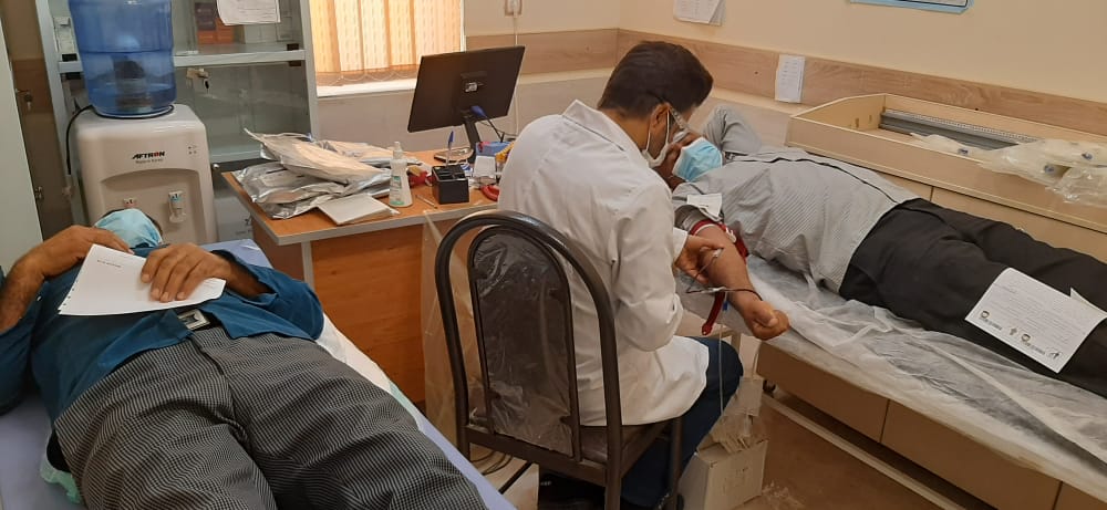 سومین رزمایش نذر خون شهرستان خنج در مرکز سلامت خاتم الانبیا(ص) روستای کورده برگزار شد