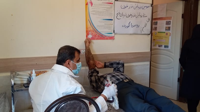 سومین رزمایش نذر خون شهرستان خنج در مرکز سلامت خاتم الانبیا(ص) روستای کورده برگزار شد