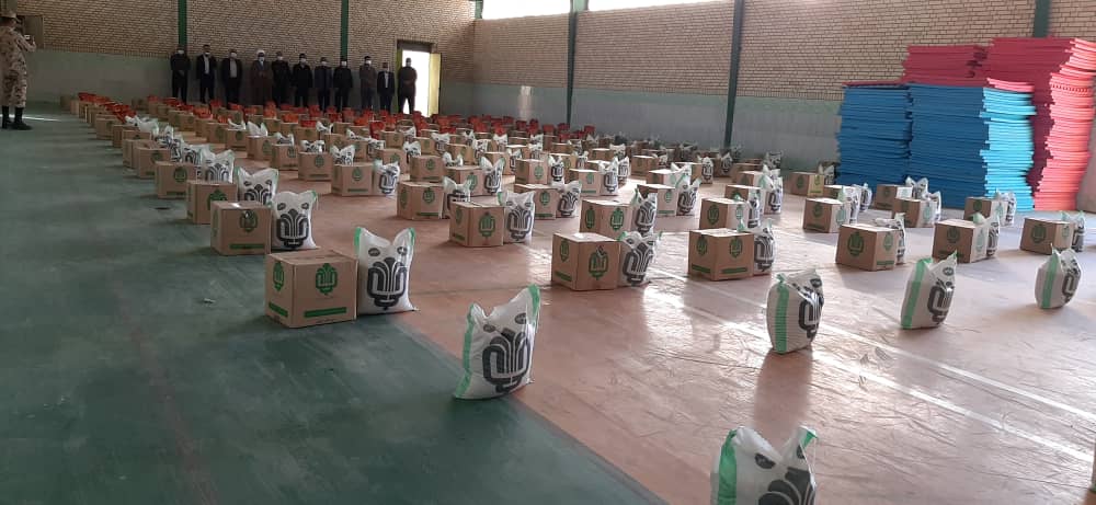 300 بسته معیشتی در 5 آذرماه توسط بسیج سازندگی ناحیه قیروکارزین در بین نیازمندان توزیع گردید.