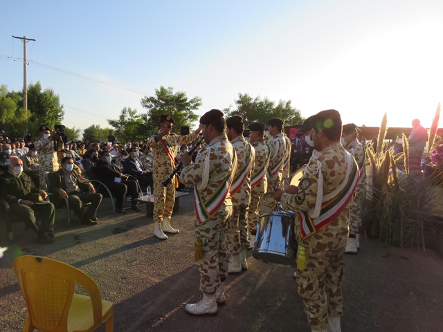 یادواره شهدای ارتش وامام شهر قیروکارزین در هفته بسیج برگزار شد .