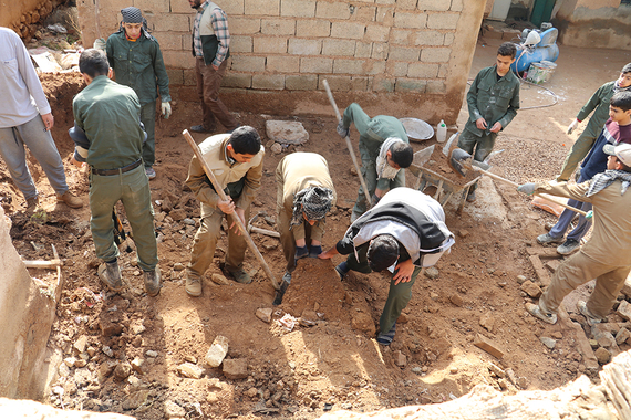 تصویری از فعالیت جهادگران - ساخت آشپزخانه، سرویس بهداشتی و حمام برای محرومین